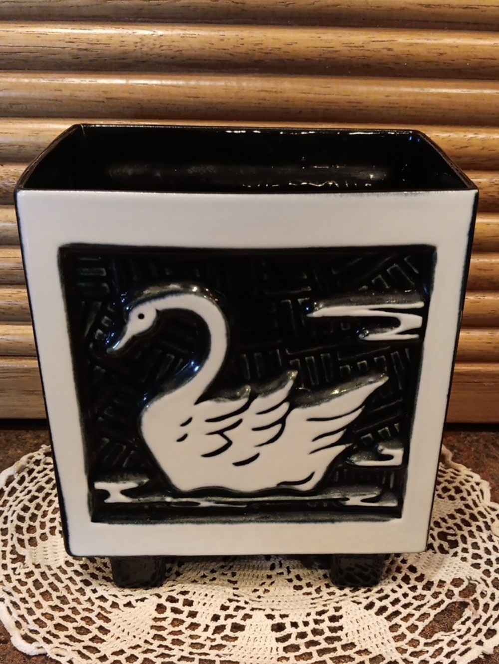 Vintage MCM Black & White Swan Planter. Approx. 6 3/4"H X 4 1/4"D X 5 1/2"W